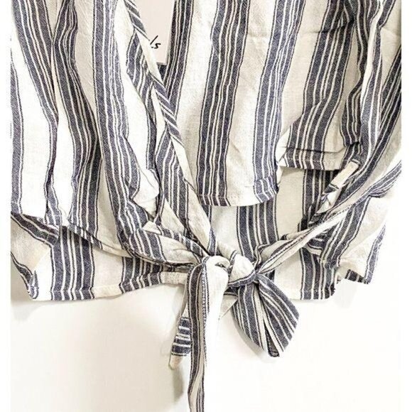 NWT Rails Athena Striped Wrap Top blue/white Size M - Picture 7 of 13